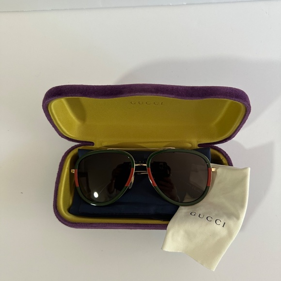 Gucci - Aviator Sunglasses GG0062S - Picture 14 of 14